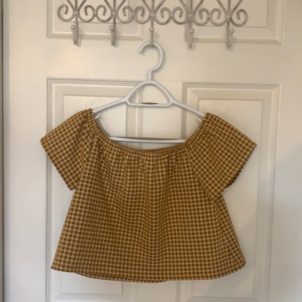 Zara off the shoulder crop top.